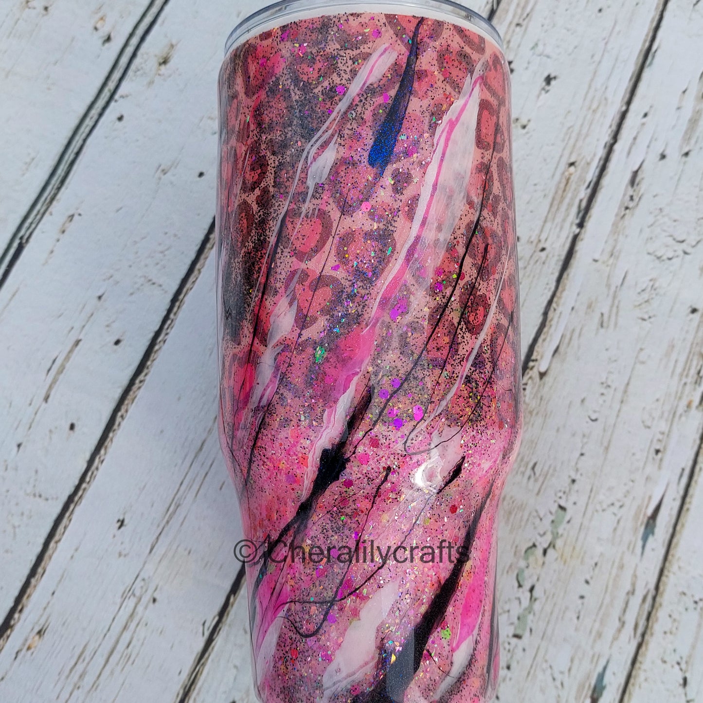 32 oz Lepard Hearts Mom Life Tumbler