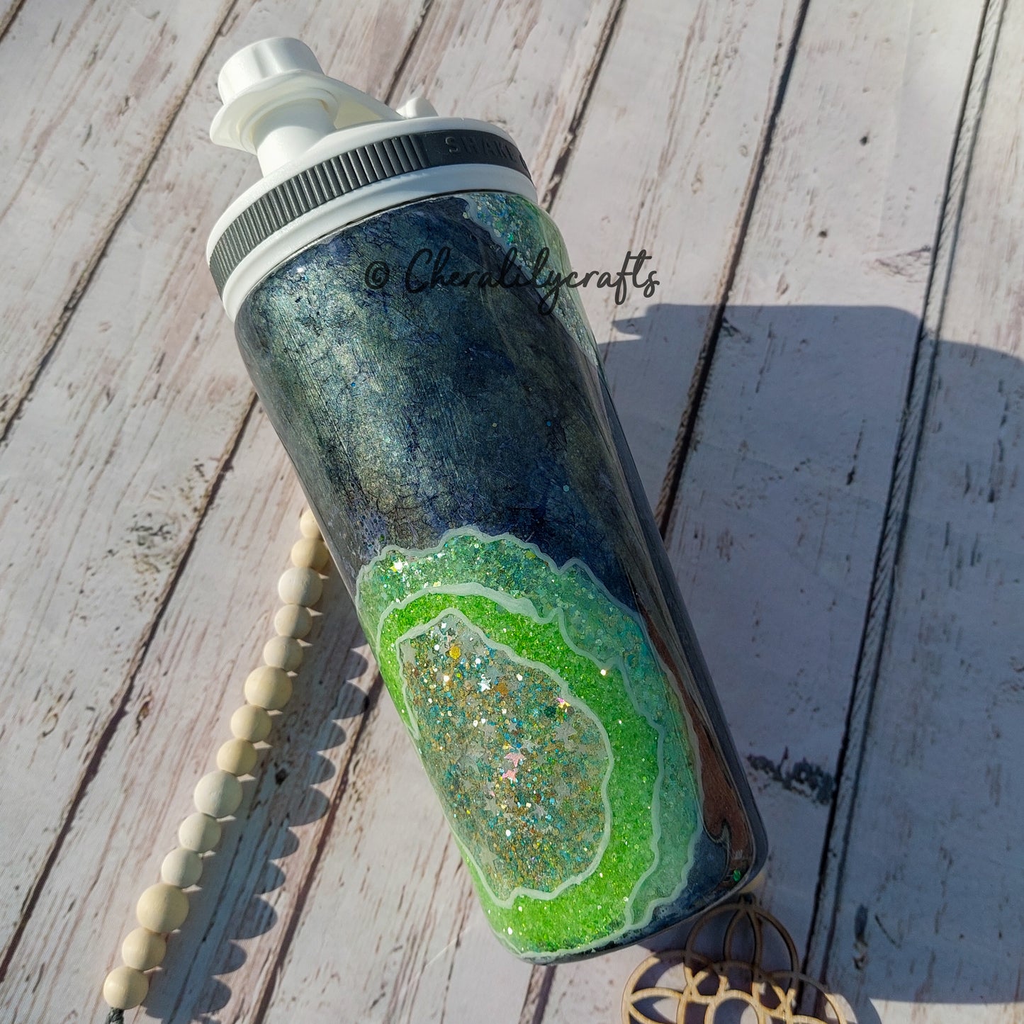 25 oz Geode Shaker Bottle