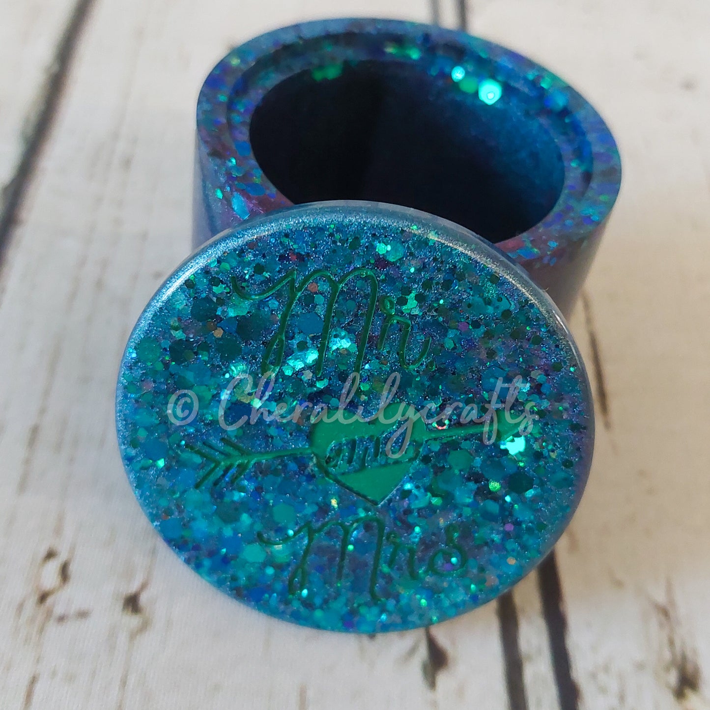 Mr & Mrs. Blue/Green Container