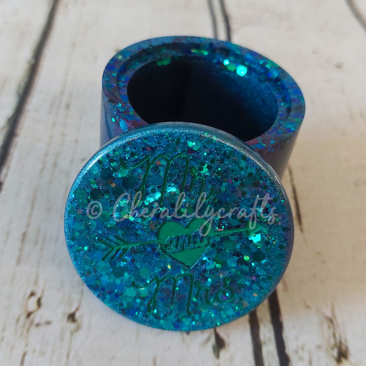 Mr & Mrs. Blue/Green Container