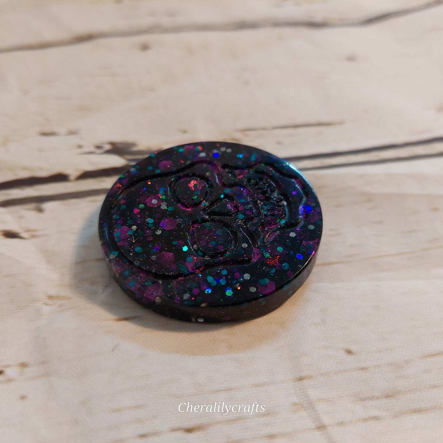Glitter Skull Epoxy Magnet