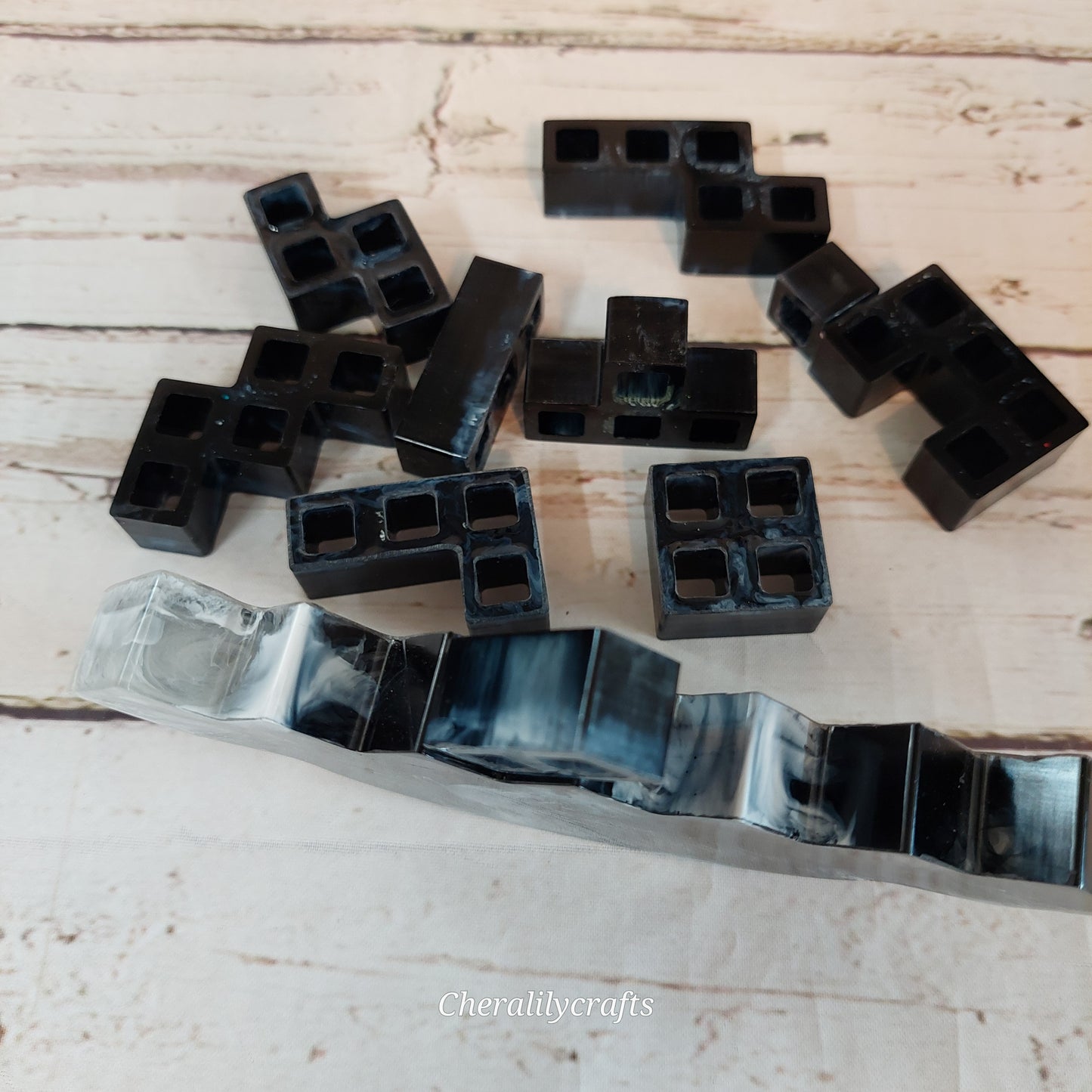 Black/White Stacking Game